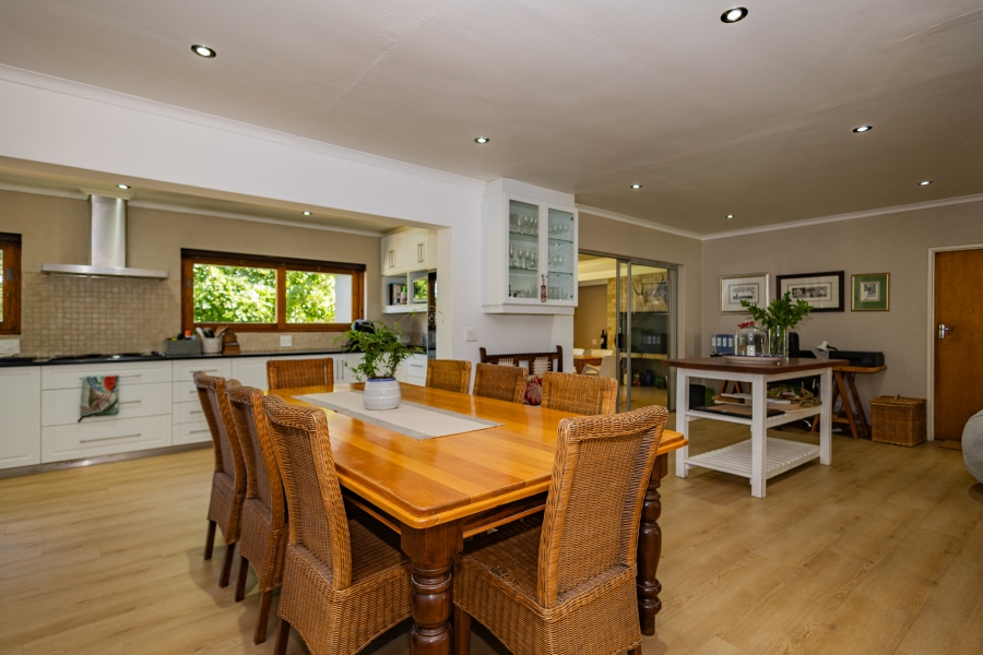 4 Bedroom Property for Sale in Panorama Western Cape